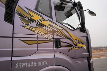 һ�����J6PRO 13.2L LNG 530���� 6X4 һ�����12�� AMT�Զ��� ǣ����ͼƬ