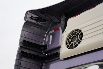 һ�����J6PRO 13.2L LNG 530���� 6X4 һ�����12�� AMT�Զ��� ǣ����ͼƬ