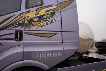 һ�����J6PRO 13.2L LNG 530���� 6X4 һ�����12�� AMT�Զ��� ǣ����ͼƬ