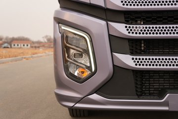 һ�����J6PRO 13.2L LNG 530���� 6X4 һ�����12�� AMT�Զ��� ǣ����ͼƬ