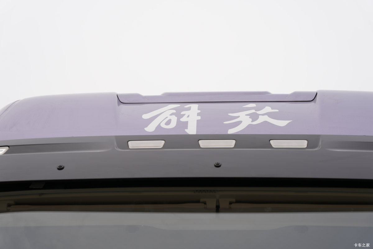 һ�����J6PRO 13.2L LNG 530���� 6X4 һ�����12�� AMT�Զ��� ǣ�������                                                