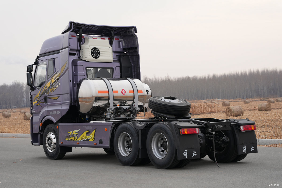 һ�����J6PRO 13.2L LNG 530���� 6X4 һ�����12�� AMT�Զ��� ǣ�������                                                