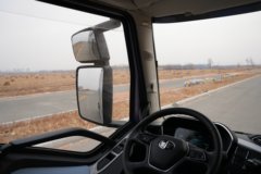 一汽解放J6PRO 13.2L LNG 530马力 6X4 一汽解放12档 AMT自动档 牵引车