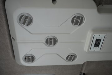 һ�����J6PRO 13.2L LNG 530���� 6X4 һ�����12�� AMT�Զ��� ǣ����ͼƬ