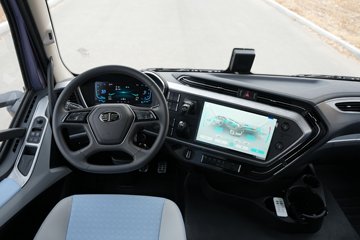 һ�����J6PRO 13.2L LNG 530���� 6X4 һ�����12�� AMT�Զ��� ǣ����ͼƬ