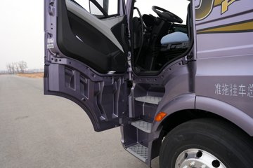 һ�����J6PRO 13.2L LNG 530���� 6X4 һ�����12�� AMT�Զ��� ǣ����ͼƬ