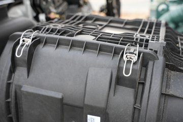 һ�����J6PRO 13.2L LNG 530���� 6X4 һ�����12�� AMT�Զ��� ǣ����ͼƬ