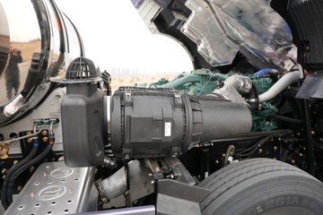 һ�����J6PRO 13.2L LNG 530���� 6X4 һ�����12�� AMT�Զ��� ǣ����ͼƬ