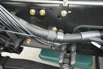 һ�����J6PRO 13.2L LNG 530���� 6X4 һ�����12�� AMT�Զ��� ǣ����ͼƬ