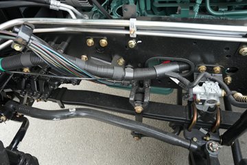 һ�����J6PRO 13.2L LNG 530���� 6X4 һ�����12�� AMT�Զ��� ǣ����ͼƬ