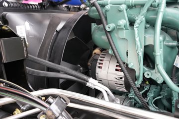 һ�����J6PRO 13.2L LNG 530���� 6X4 һ�����12�� AMT�Զ��� ǣ����ͼƬ