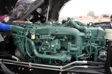 һ�����J6PRO 13.2L LNG 530���� 6X4 һ�����12�� AMT�Զ��� ǣ����ͼƬ