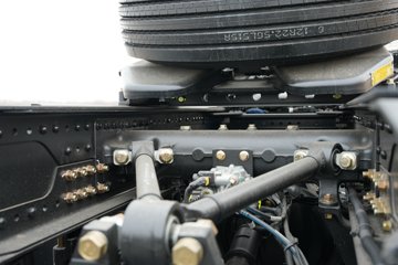 һ�����J6PRO 13.2L LNG 530���� 6X4 һ�����12�� AMT�Զ��� ǣ����ͼƬ