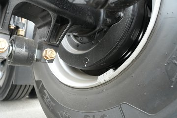 һ�����J6PRO 13.2L LNG 530���� 6X4 һ�����12�� AMT�Զ��� ǣ����ͼƬ