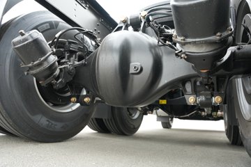 һ�����J6PRO 13.2L LNG 530���� 6X4 һ�����12�� AMT�Զ��� ǣ����ͼƬ