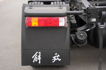 һ�����J6PRO 13.2L LNG 530���� 6X4 һ�����12�� AMT�Զ��� ǣ����ͼƬ