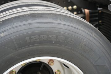 һ�����J6PRO 13.2L LNG 530���� 6X4 һ�����12�� AMT�Զ��� ǣ����ͼƬ