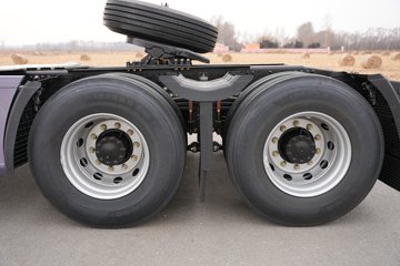 һ�����J6PRO 13.2L LNG 530���� 6X4 һ�����12�� AMT�Զ��� ǣ����ͼƬ