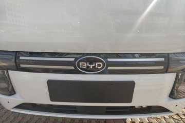 ���ǵ�T4 �Ƽ��� 3.7�׵��Ŵ��綯�����Ῠ ����62.4kWhͼƬ