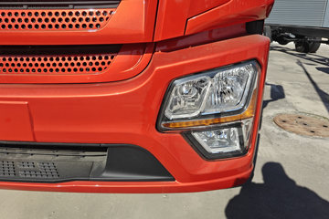 �ൺ��� JK6�п� 240���� 4X2 9.78����ʽ�ػ���ͼƬ