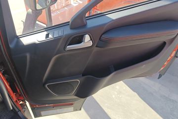 �ൺ��� JK6�п� 240���� 4X2 9.78����ʽ�ػ���ͼƬ