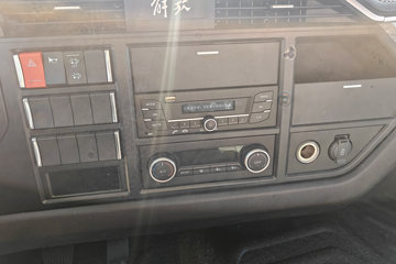 �ൺ��� JK6�п� 240���� 4X2 9.78����ʽ�ػ���ͼƬ