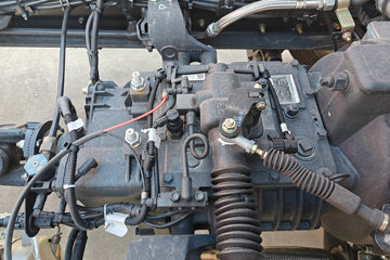 �ൺ��� JK6�п� 240���� 4X2 9.78����ʽ�ػ���ͼƬ