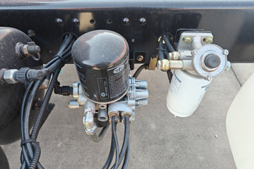 �ൺ��� JK6�п� 240���� 4X2 9.78����ʽ�ػ���ͼƬ