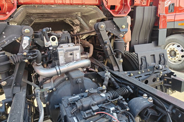 �ൺ��� JK6�п� 240���� 4X2 9.78����ʽ�ػ���ͼƬ