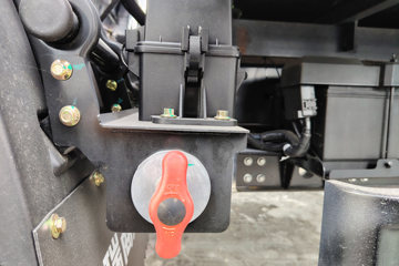 �������� ���� 4.5T 4.2�׵��Ŵ��綯�����Ῠ100.46kWhͼƬ