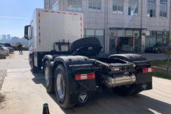 欧曼GTL星翼版 6X4 换电式纯电动牵引车 宁德时代600kWh