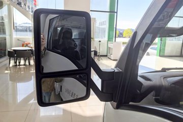 ���ǵ�T4 �Ƽ��� 3.7�׵��Ŵ��綯��ʽ�Ῠ ����62.36kWhͼƬ