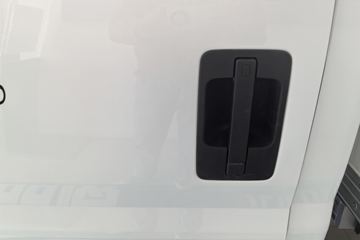 ���ǵ�T4 �Ƽ��� 3.7�׵��Ŵ��綯��ʽ�Ῠ ����62.36kWhͼƬ