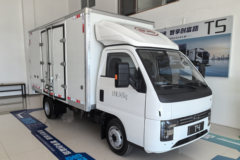 比亚迪T4新能源轻卡车全国火爆热卖中，有意向者可以预约看车哦