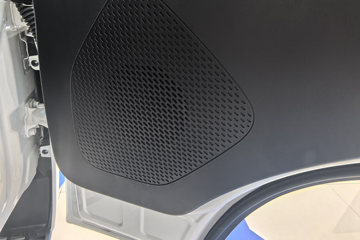 ���ǵ�T4 �Ƽ��� 3.7�׵��Ŵ��綯��ʽ�Ῠ ����62.36kWhͼƬ