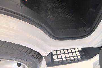 ���ǵ�T4 �Ƽ��� 3.7�׵��Ŵ��綯��ʽ�Ῠ ����62.36kWhͼƬ