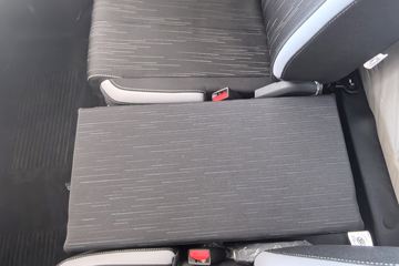 ���ǵ�T4 �Ƽ��� 3.7�׵��Ŵ��綯��ʽ�Ῠ ����62.36kWhͼƬ