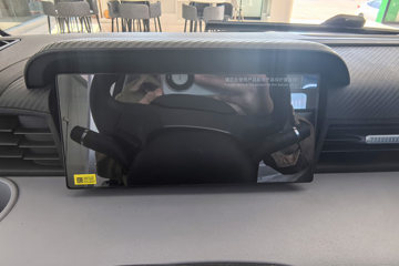 ���ǵ�T4 �Ƽ��� 3.7�׵��Ŵ��綯��ʽ�Ῠ ����62.36kWhͼƬ