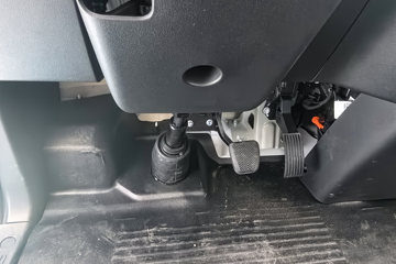 ���ǵ�T4 �Ƽ��� 3.7�׵��Ŵ��綯��ʽ�Ῠ ����62.36kWhͼƬ