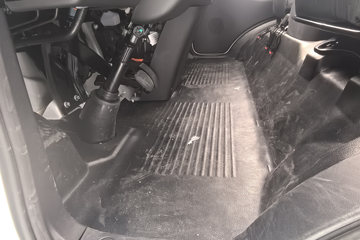 ���ǵ�T4 �Ƽ��� 3.7�׵��Ŵ��綯��ʽ�Ῠ ����62.36kWhͼƬ