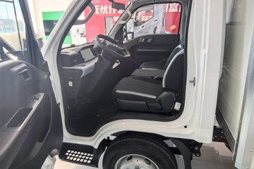 ���ǵ�T4 �Ƽ��� 3.7�׵��Ŵ��綯��ʽ�Ῠ ����62.36kWhͼƬ