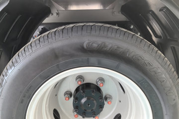 ���ǵ�T4 �Ƽ��� 3.7�׵��Ŵ��綯��ʽ�Ῠ ����62.36kWhͼƬ