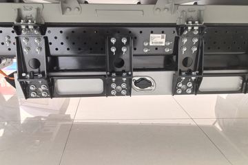 ���ǵ�T4 �Ƽ��� 3.7�׵��Ŵ��綯��ʽ�Ῠ ����62.36kWhͼƬ