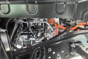 ���ǵ�T4 �Ƽ��� 3.7�׵��Ŵ��綯��ʽ�Ῠ ����62.36kWhͼƬ