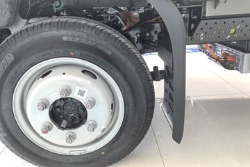 ���ǵ�T4 �Ƽ��� 3.7�׵��Ŵ��綯��ʽ�Ῠ ����62.36kWhͼƬ