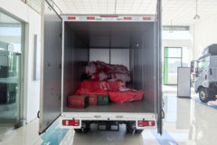 比亚迪T4 科技版 3.7米单排纯电动厢式轻卡 弗迪62.36kWh