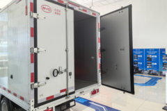 比亚迪T4 科技版 3.7米单排纯电动厢式轻卡 弗迪62.36kWh