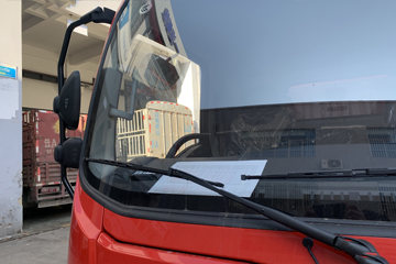 ��� ��VR 130���� 3.7�׵��Ų�դʽ�Ῠ(����)ͼƬ