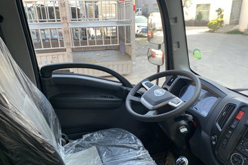 ��� ��VR 130���� 3.7�׵��Ų�դʽ�Ῠ(����)ͼƬ