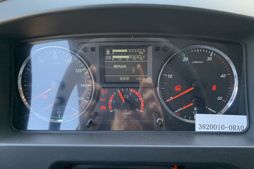 ��� ��VR 130���� 3.7�׵��Ų�դʽ�Ῠ(����)ͼƬ